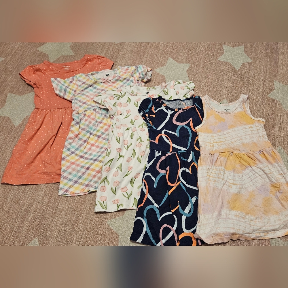Lot of 3T girls clothes, 5 dresses and 2 tops